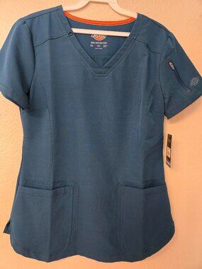 Dickies Women’s V-Neck Top